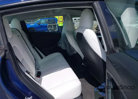 2021 Tesla Model 3 Long Range Dual Motor All-Wheel Drive z USA, uszkodzony, nr VIN 5YJ3E1EB8MF980597